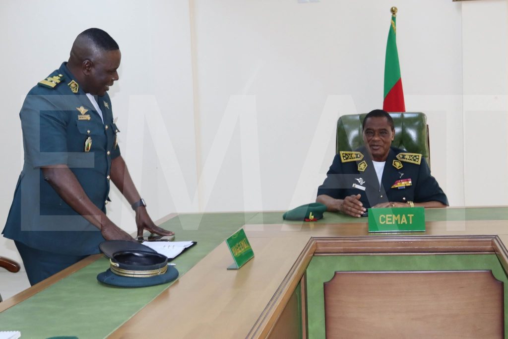 CÉRÉMONIE DE PRÉSENTATION DES OFFICIERS FORMÉS AU CAMEROUN ET À L’ÉTRANGER