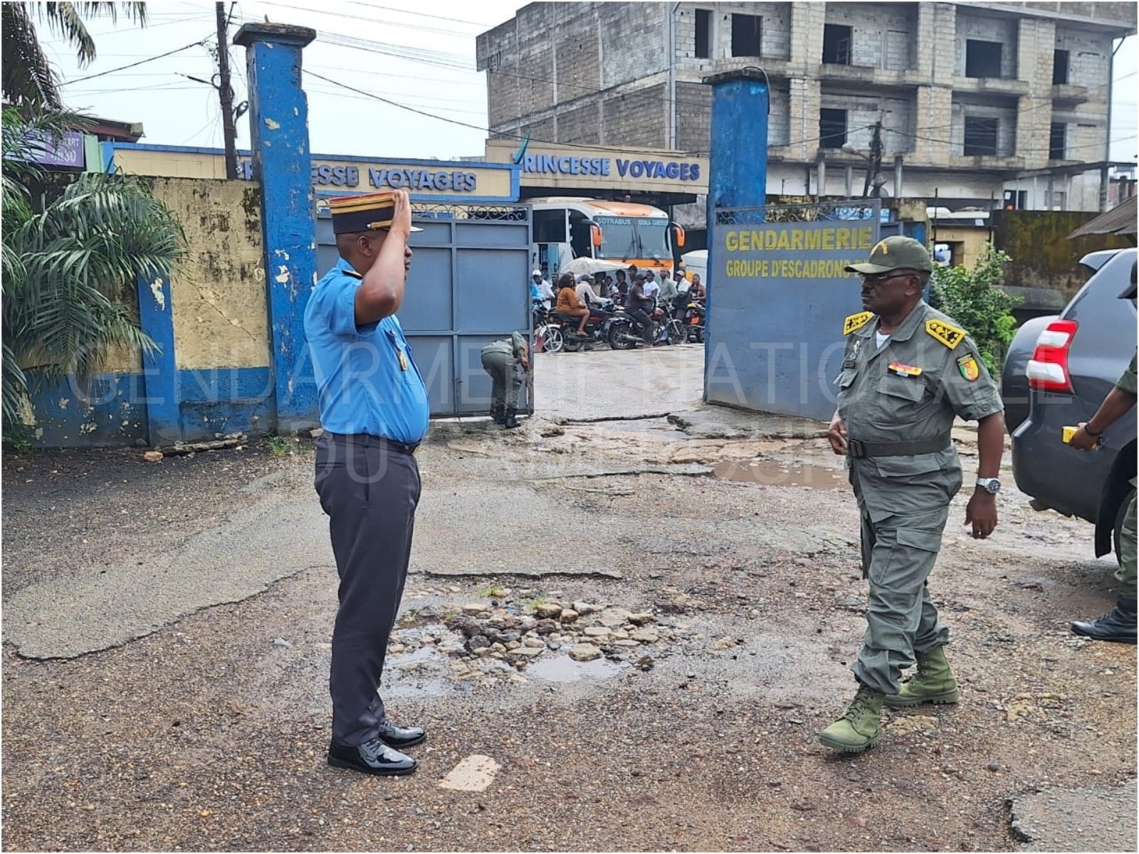 THE LITTORAL GENDARMERIE LEGION ROUNS-UPS REFRESHER COURSE IN LAW ENFORCEMENT TECHNIQUES