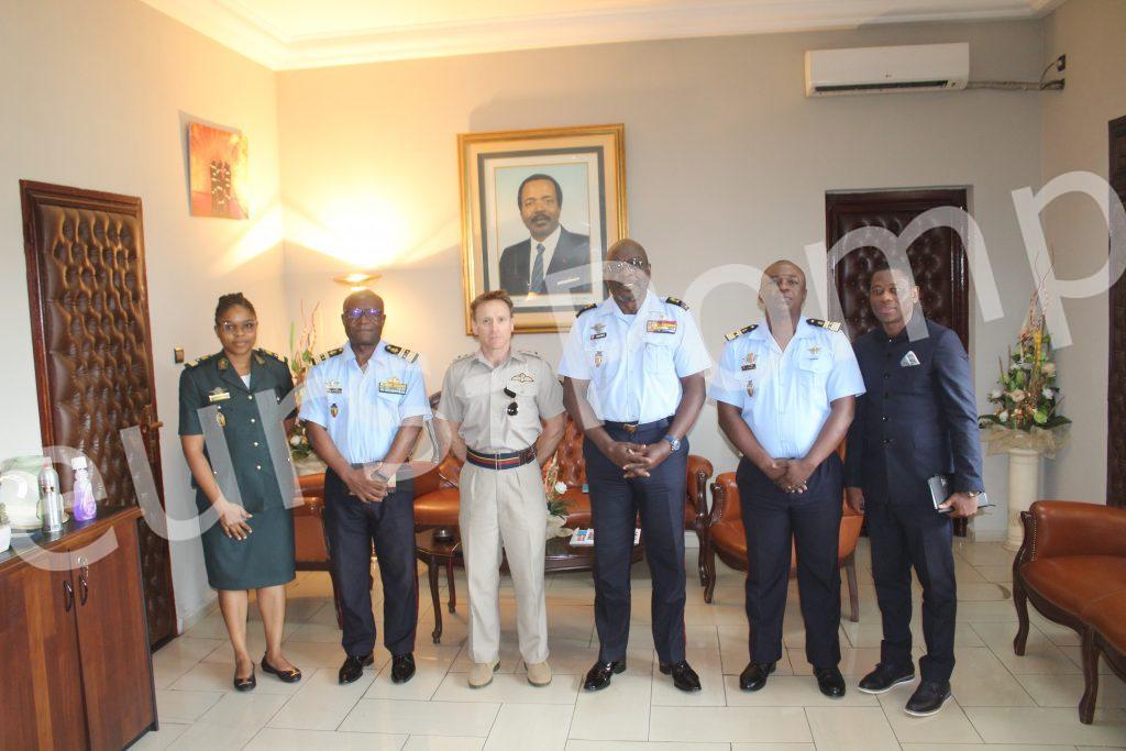 Audience du Général de Brigade, COM CNSP à l’attaché de Défense de Grande Bretagne.