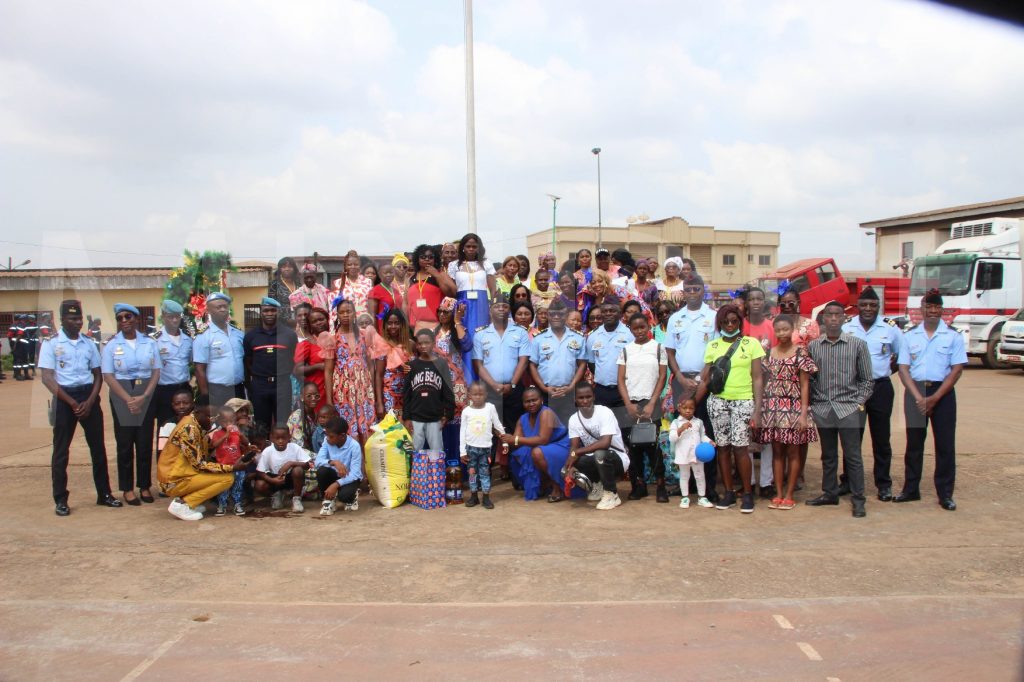 “Chritsmas Tree’ ceremony aimed at showing the solidarity of the Corps to widows and children of fallen comrades(CNSP).