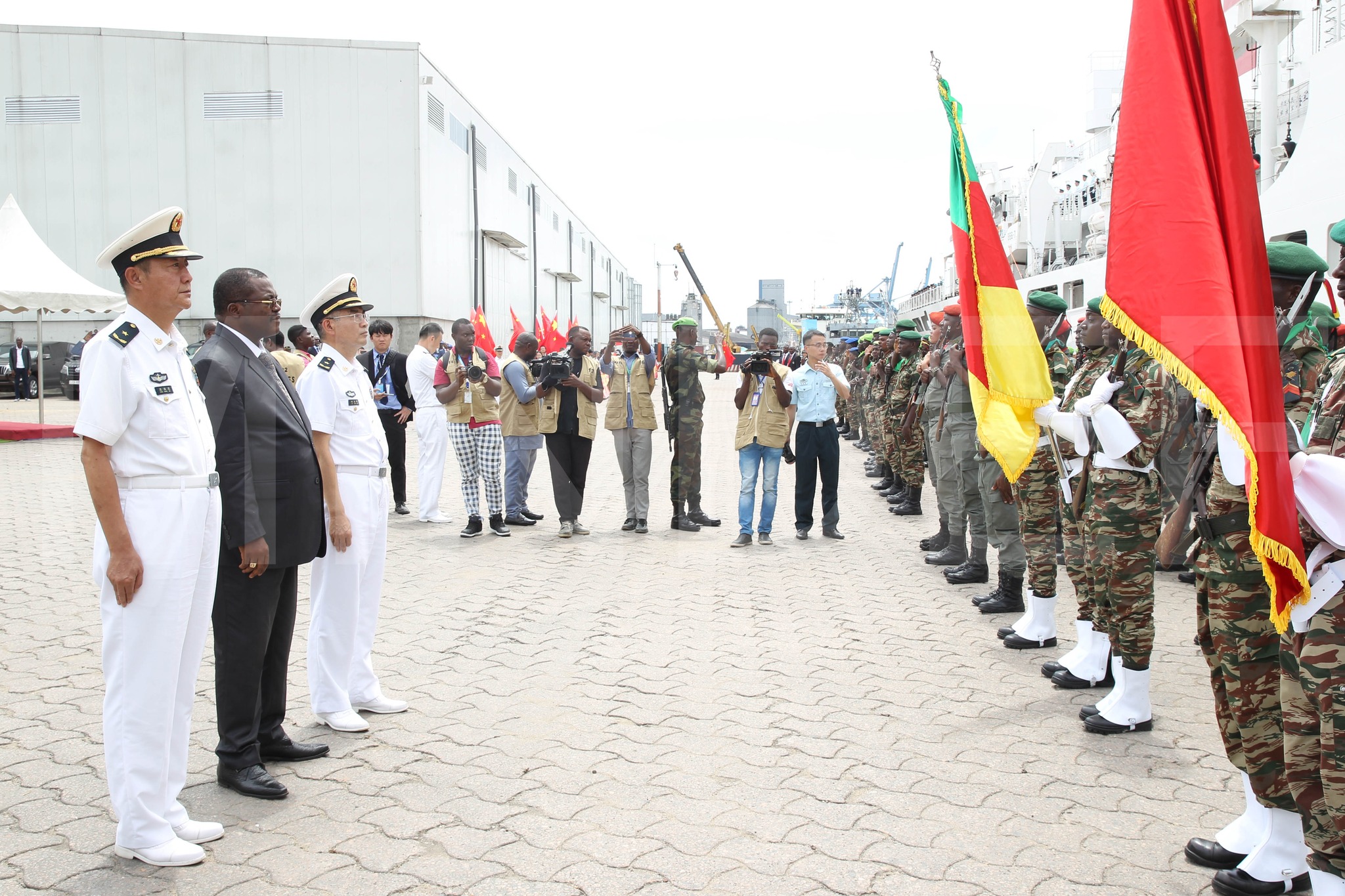 Fin de la mission du Navire Hôpital Chinois « Peae Ark » au Cameroun